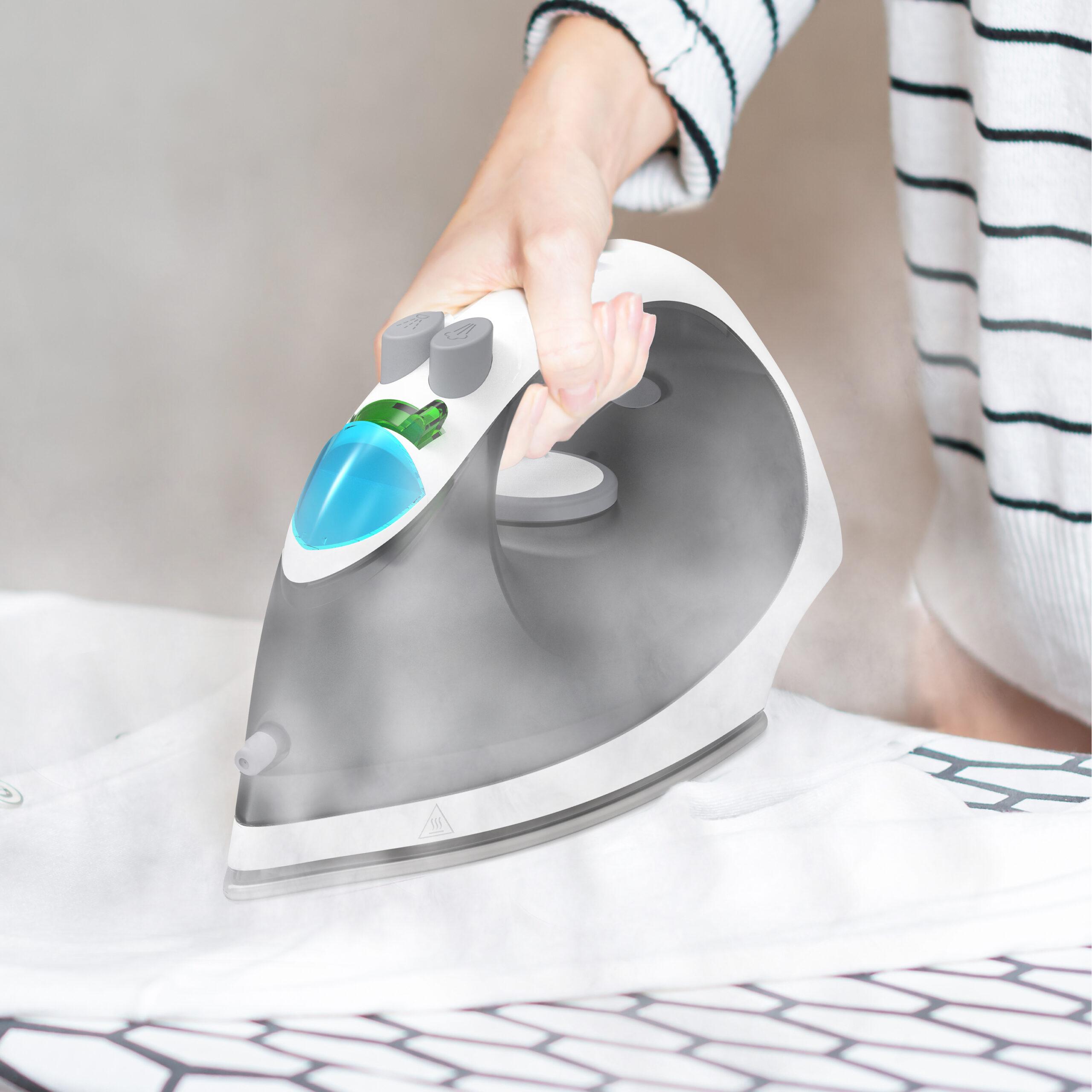 SF-760 Cordless Steam Iron